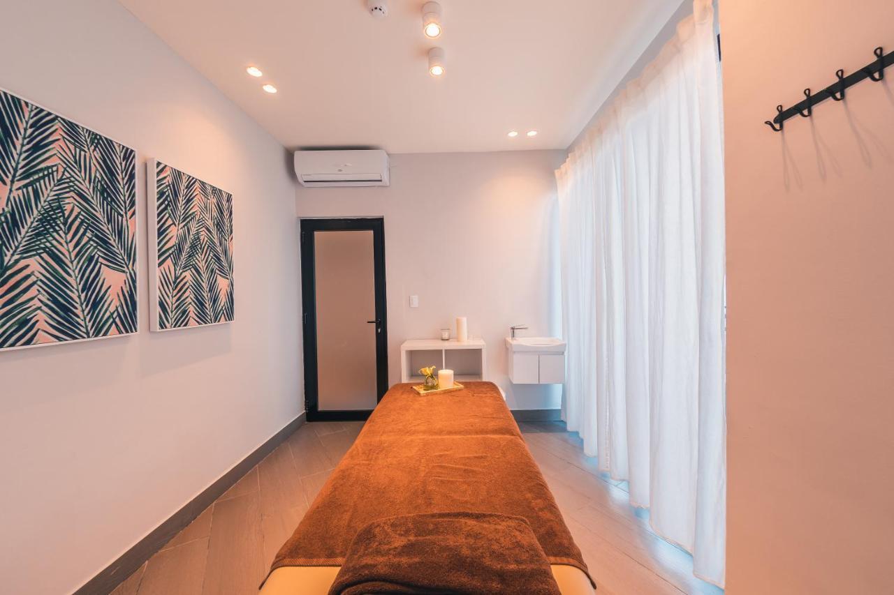 Regatta Living Hotel By Mint Santo Domingo Bagian luar foto